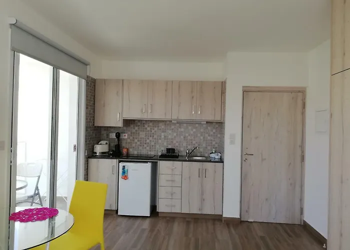 Chicos Apartament Ajia Napa