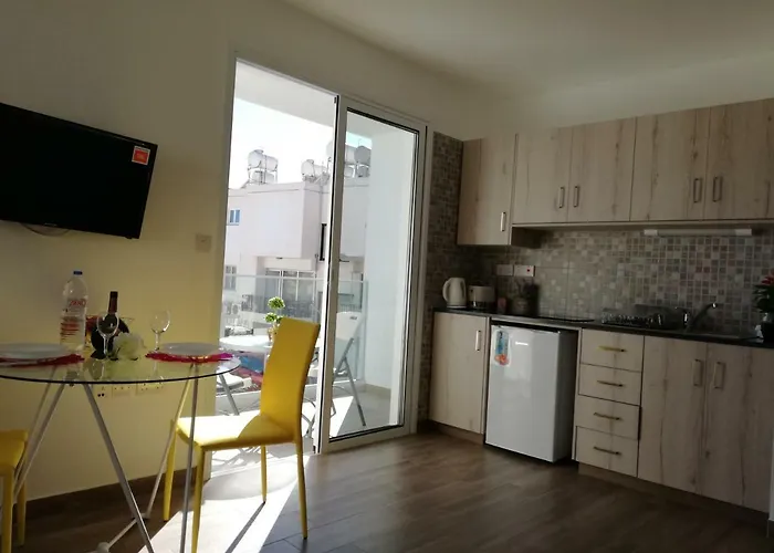 アパート Chicos *